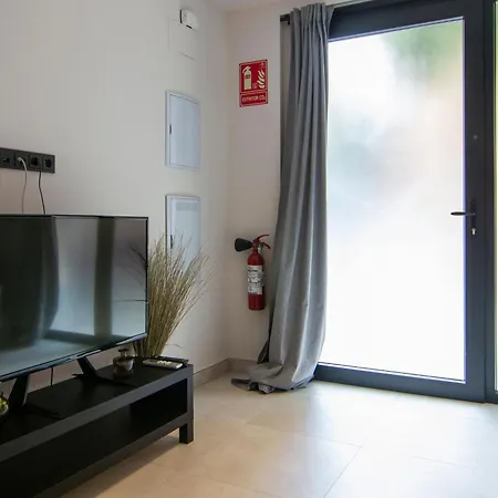Vlc Host - Luz Casanova * Valencia