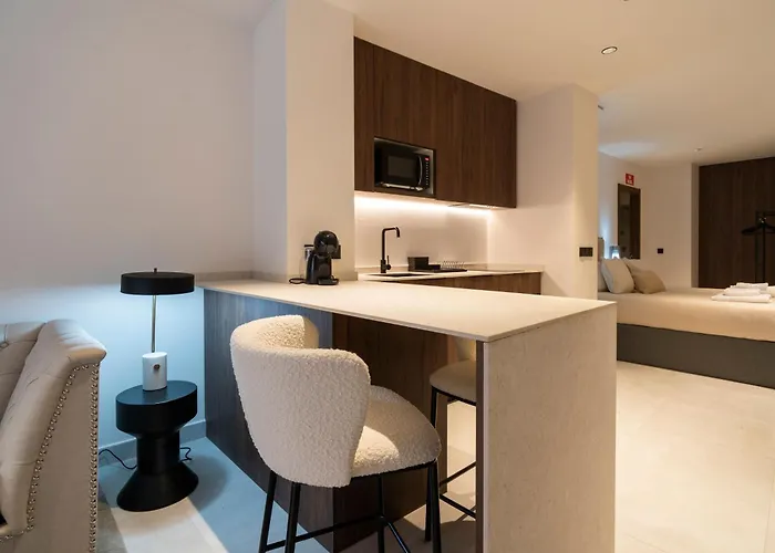 Vlc Host - Luz Casanova فالنسيا